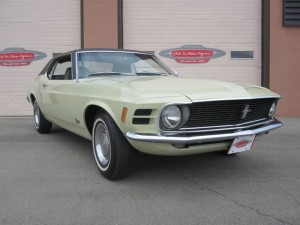 1970-Ford-Mustang-Low-Mileage-All-Original-14