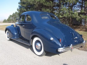 1939-Packard-8-120-Club-Coupe - 14